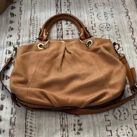 Vince Camuto Large Cris Camel Leather Hobo Satchel Crossbody Shoulder Bag - Picture 4 of 7
